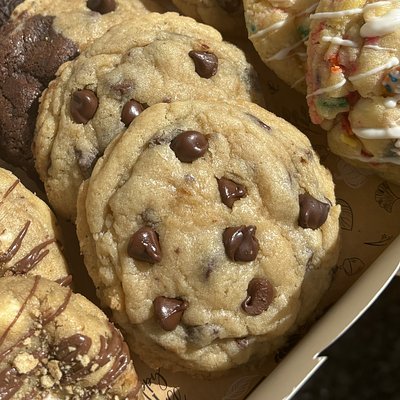 Chocolate Chip Cookie