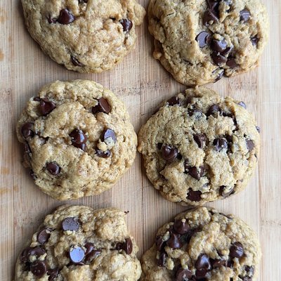 Chocolate Chip Cookies (8)