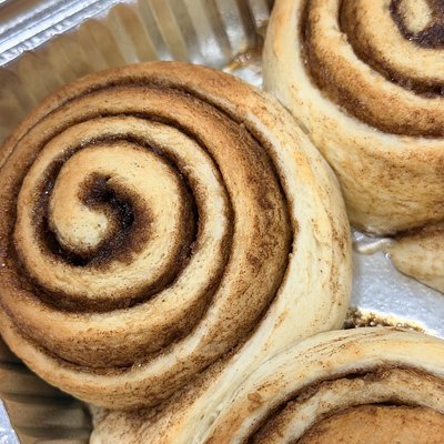 Cinnamon Rolls (2-pack)