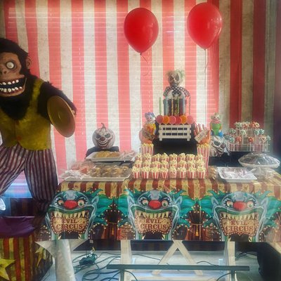 Dessert Table 5 Different Desserts 24 Of Each With Theme  