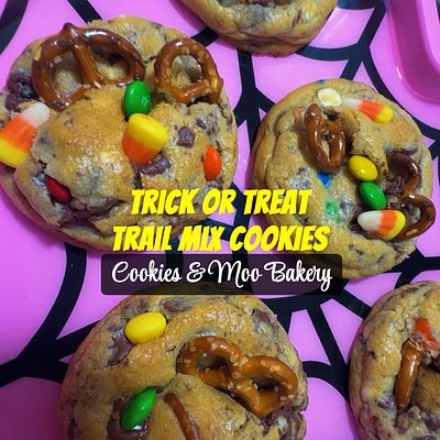 Trick Or Treat Trail Mix Cookie 🍪🥨🍫