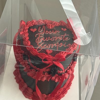 Mini 4” Heart or Round Cake