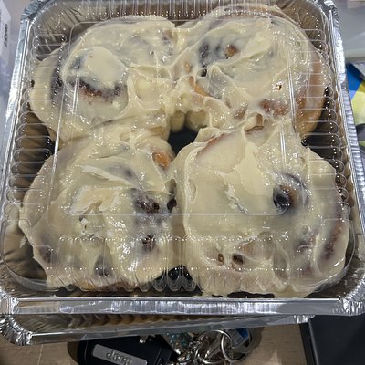 BG- 4 Pk Jumbo Cinnamon Rolls