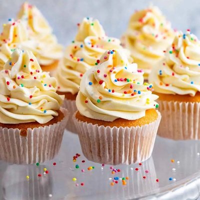 Eggless Vanilla Cupcakes Box Of 12