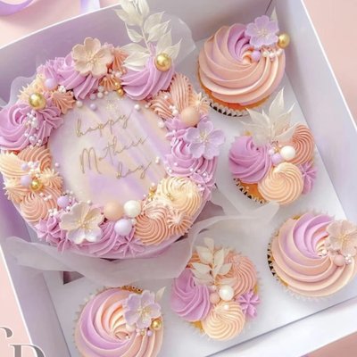 Bento Cake Box with Cupcakes 🎂🧁