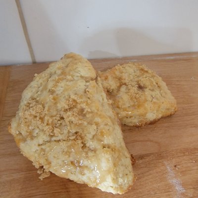 Maple & Brown Sugar Sourdough Scones ( 8 Count)