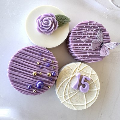 Dipped Oreos (Half Dozen)