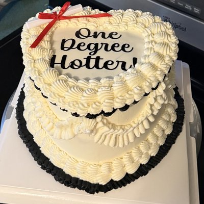 8 Inch Heart Cake