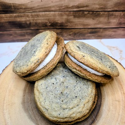 Cookie And Cream Sandwich 