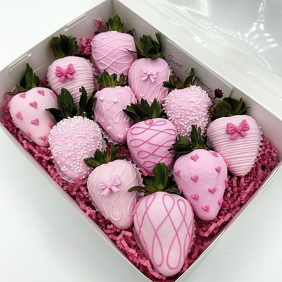 Full Dozen Dipped Strawberries 