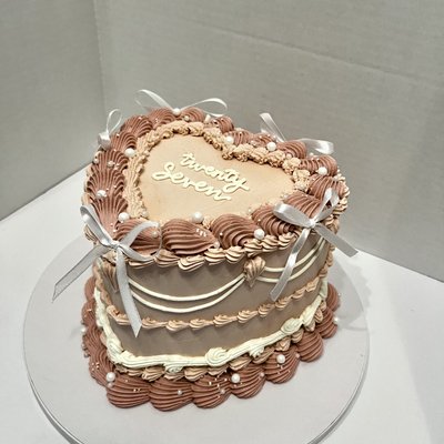 8 Inch Heart Cake 