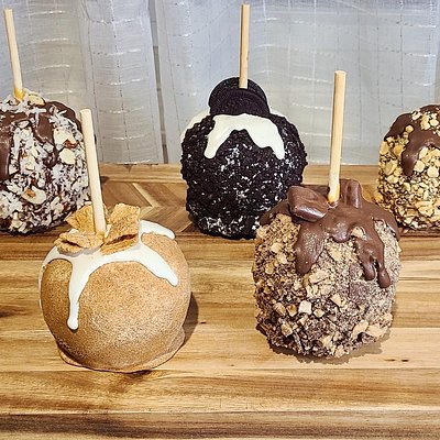 Gourmet Caramel Apples 