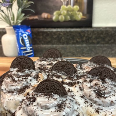 Oreo Cinnamon Rolls (6ct)