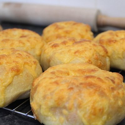 Cheddar Bagel (6 Count)