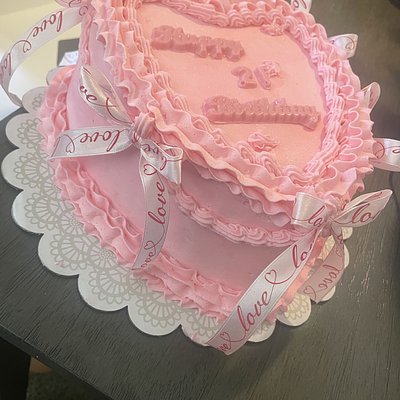 6” Two Layer Heart Cake