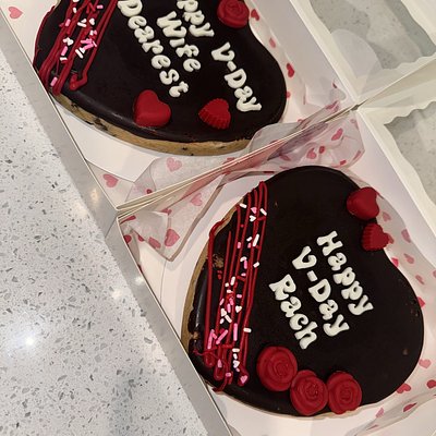 Custom 7-in Cookie Cake (Delivery Only)