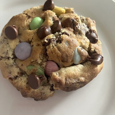 M&M Cookies 4 Pk 