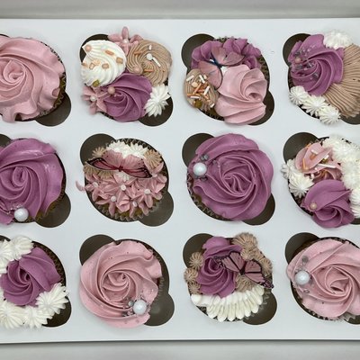 Dozen Standard Cupcakes 