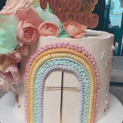 8in Cake
