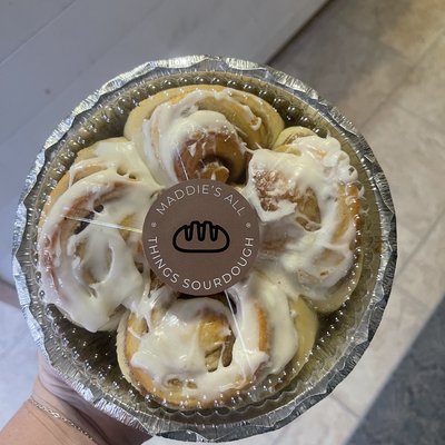 4 Pack Cinnamon Roll 