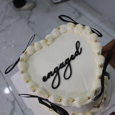 Custom cakes 