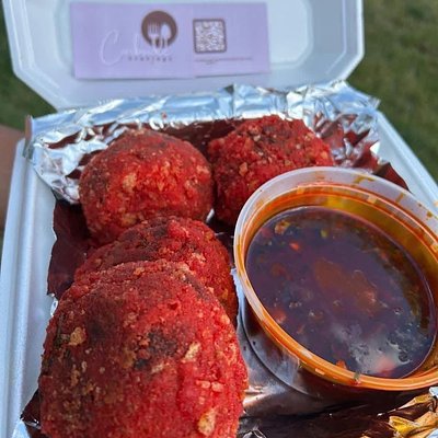 4 Birria Hot Cheeto Bombs 2 Infused Freeze Cups + Candied Pineapple 