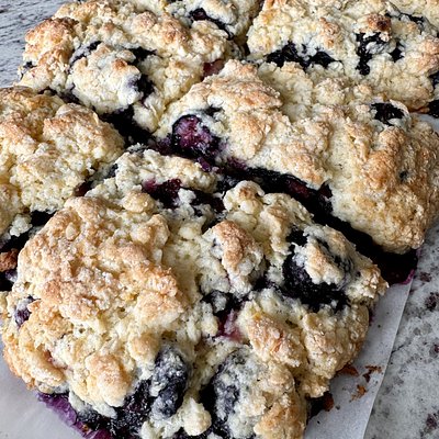 Blueberry Lemon Scones (8 per Order)
