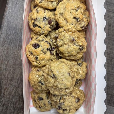 Oatmeal Raisin Cookies 