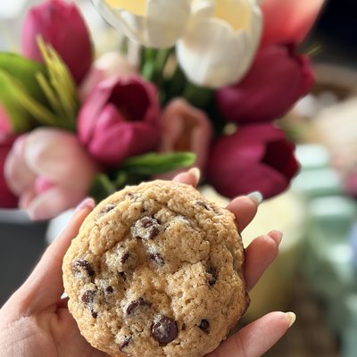 1 Dozen Sourdough Chocolate Chip Cookies 