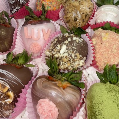 Chocolate Dipped Fruits