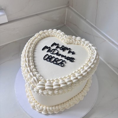 8inch 3 Layer Heart Cake