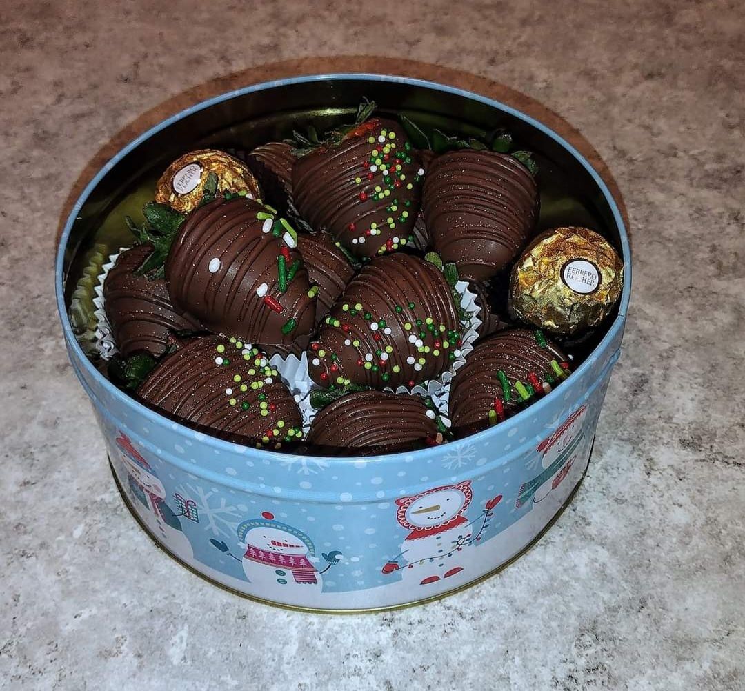 12 Classic Dipped Berries