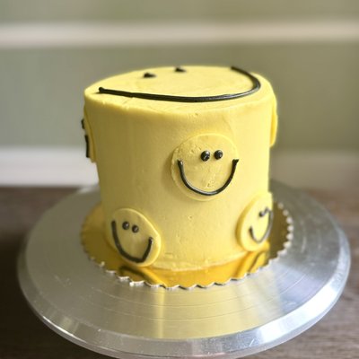 6” Custom Round Cake