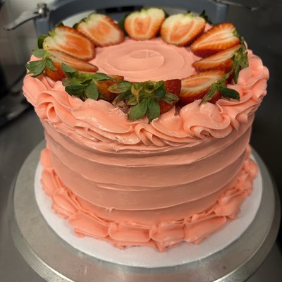 Strawberry Deluxe Cake