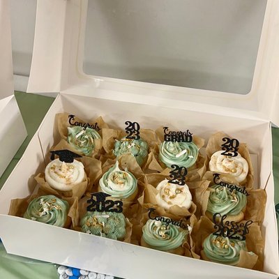 Custom Cupcakes 