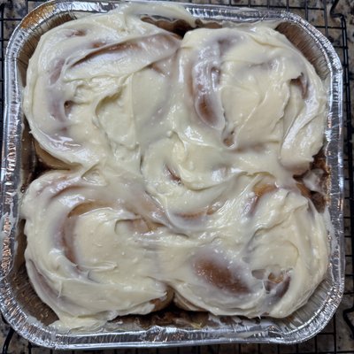 4 Cinnamon Rolls 