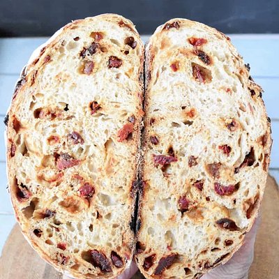 Sourdough Sundried Tomato & Parmesan Artisan Loaf 