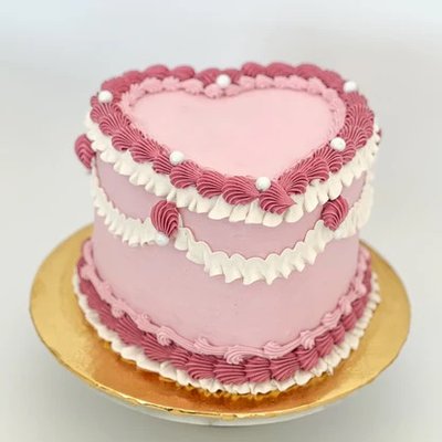 Vintage Heart Cake (Full Size 6–8”)