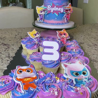 Cake & Cupcakes 