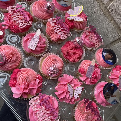 Upgraded Customized Cupcakes 