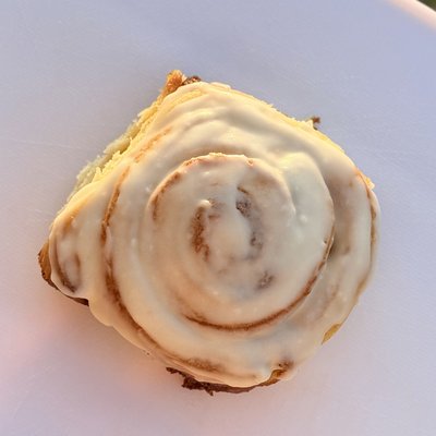 Cinnamon Rolls (4 Rolls) 