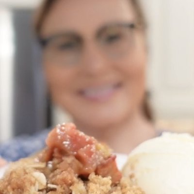Strawberry Rhubarb Crisp (Thanksgiving Presale)