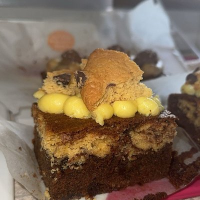 Small Choc Chip Cookie Dough Brownie 