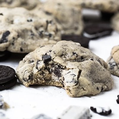 Cookies & Cream Cookie
