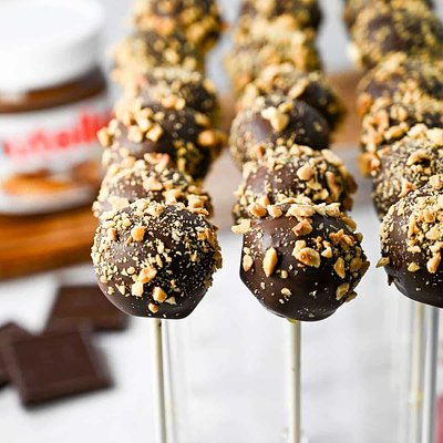 Nutty Brownie Pops (6)