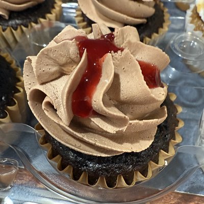 Chocolate Fudge With Raspberry (filled) Cupcakes, Half Dozen