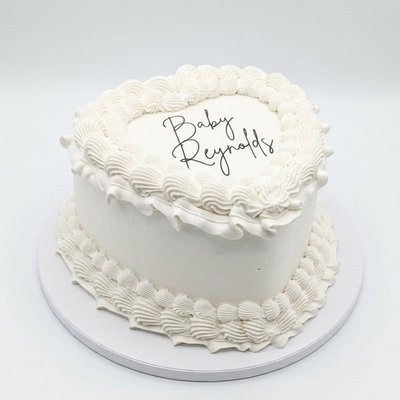 8" Cake Heart Vintage Tres Leches (Feeds 15-22 People)