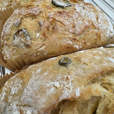 Cheddar Jalapeño Artisan Loaf