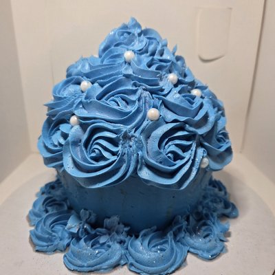 Cake Size Cupcakes With Requested Decor