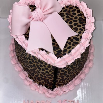10-Inch 3-Layer Heart Shaped Cake